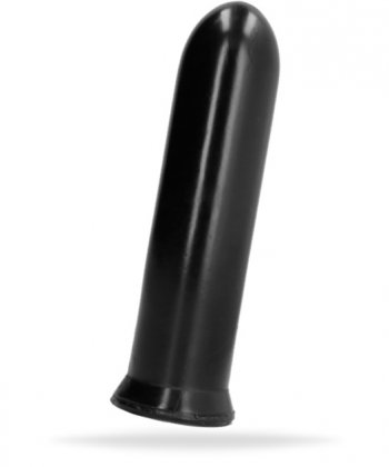 Svart analplugg tillverkad av högkvalitativ PVC. Enkel att använda. Kompatibel med alla glidmedel. Rak form med bred bas.
