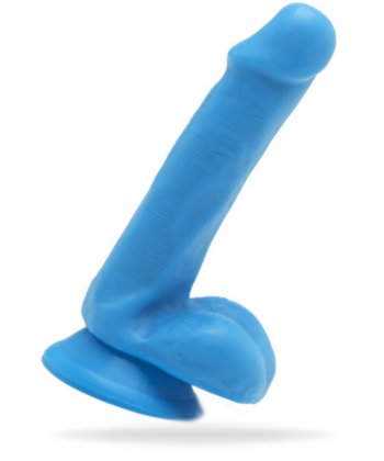 Realistisk dildo i rolig färg. Tillverkad av högkvalitativ PVC. Med en stark sugkopp i botten. Enkel att använda. Med pung.