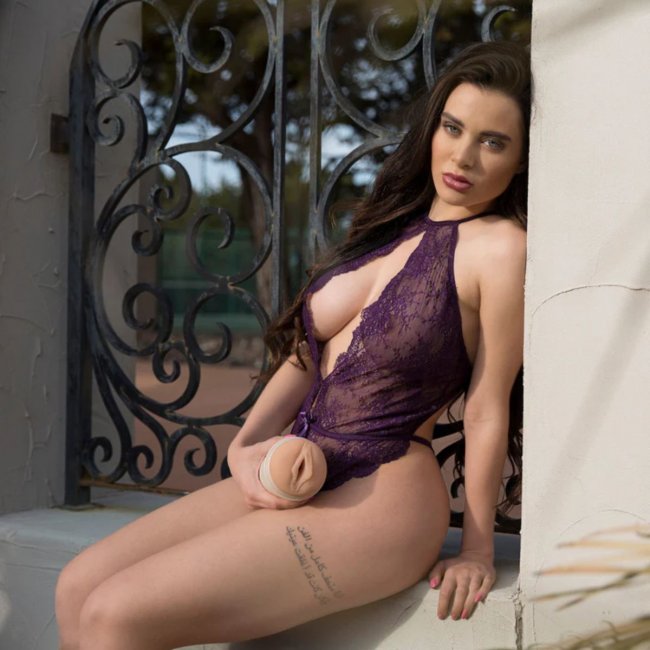 Fleshlight Girls - Lana Rhoades Destiny
