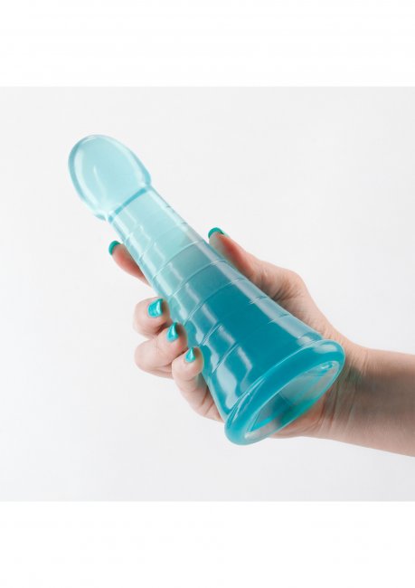 Fantasia dildo Phoenix - Grön konformad dildo med rund topp, storleks referens i hand.