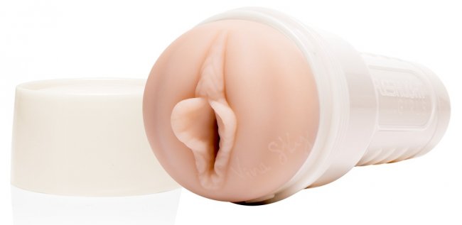 Realistisk lösvagina från Fleshlight. Diskret och avtagbart fodral. Hudliknande material. Kopia av porrskådisen Vina sky.