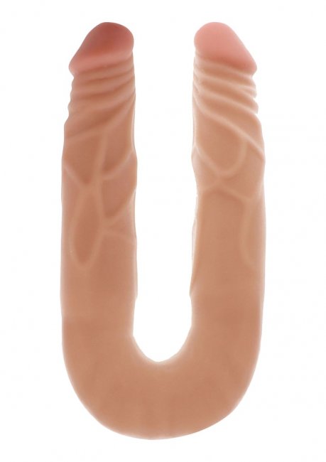 Dubbeldilo tillverkad av högkvalitativ PVC. Med två realistiska ollon i vardera sida. Texturerade vener. Böjbar och flexibel.