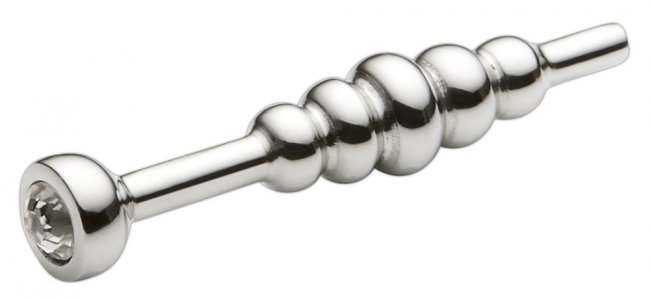 Penisplug med en ribbad och stimulerande textur. Rostfritt stål. Väger 34 gram. Enkel att använda. Vit kristall i botten.