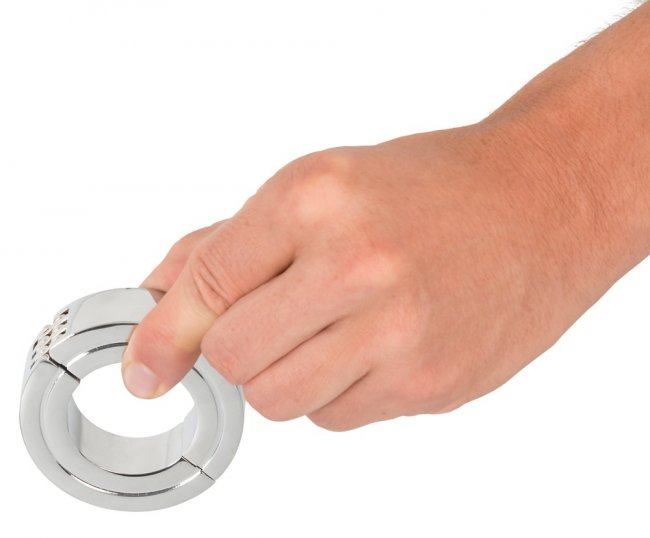 Lockable Ball Stretcher - Låsbar kukring 3,8 cm