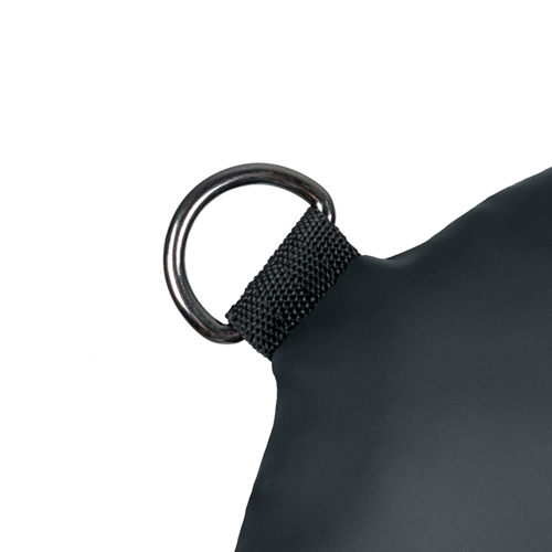 Justerbara vristklovar med avtagbara band som sitter ihop med en bekväm kudde. Justerbara band och vadderade fängsel. Enkel