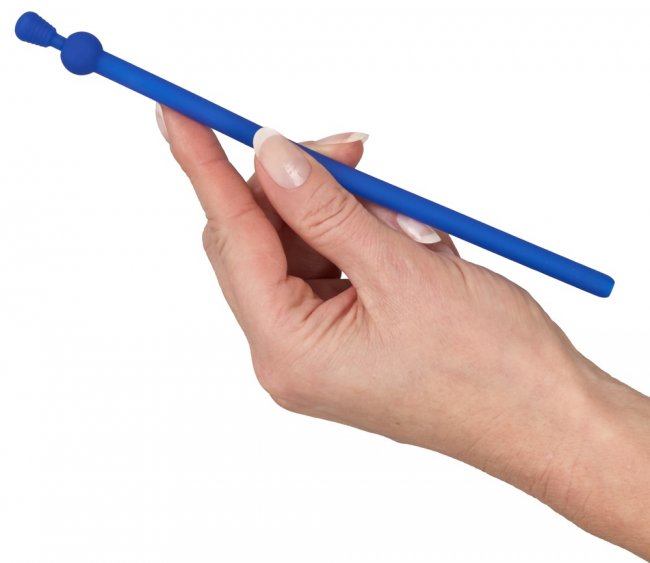 Ihålig dilator tillverkad av högkvalitativ silikon. Stoppkula i toppen. Flexibel design. Avtagbar propp. Enkel användning.