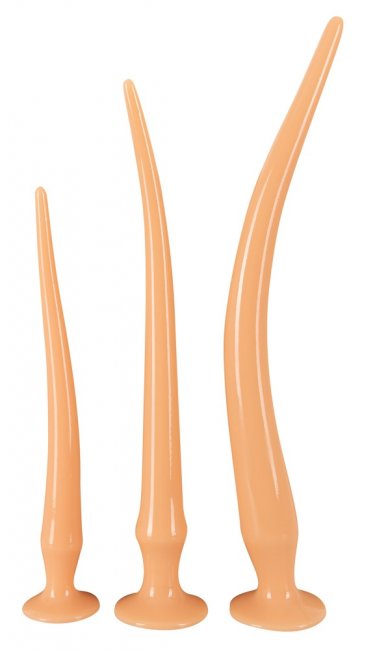 Tre extra långa analpluggar. Mycket flexibel och böjlig. Sugkopp i botten. PVC. Olika vikter och storlekar. Gradvist ökande.