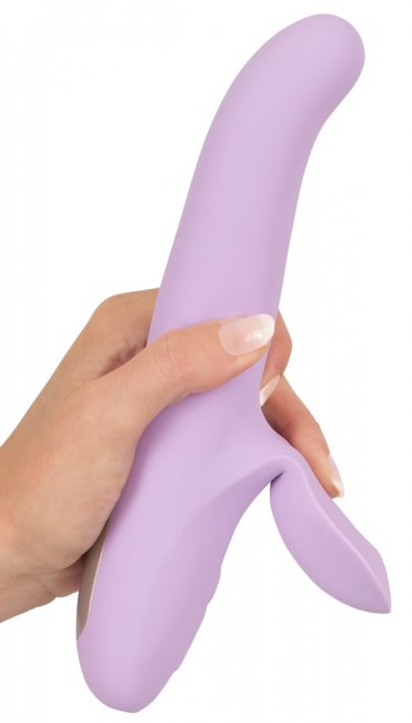Uppladdningsbar rabbit med två separat styrda vibratorer. Roterande kulor. Thrusting funktion. Högkvalitativ och flexibel siliko